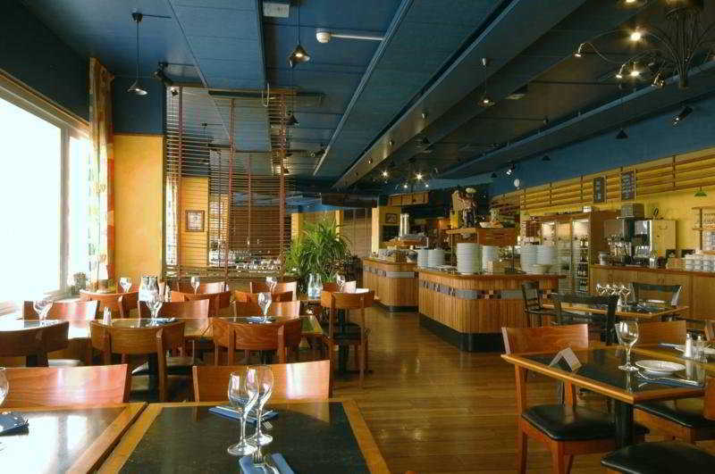 斯堪迪克艾尔米亚酒店 延雪平 外观 照片